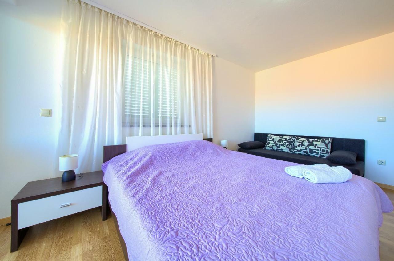 Vijon Apartment Njivice Exterior photo